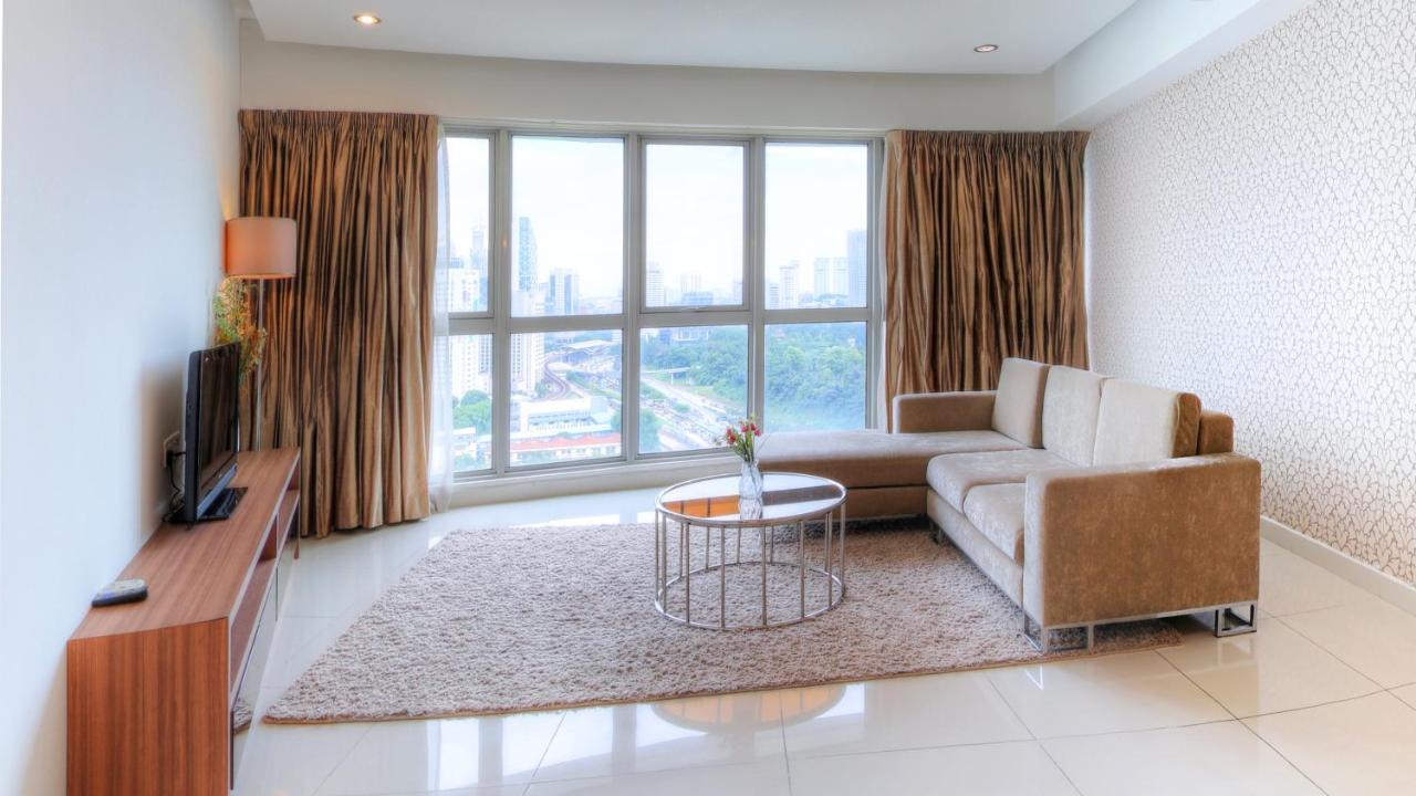 Upper View Regalia Hotel Куала Лумпур Екстериор снимка