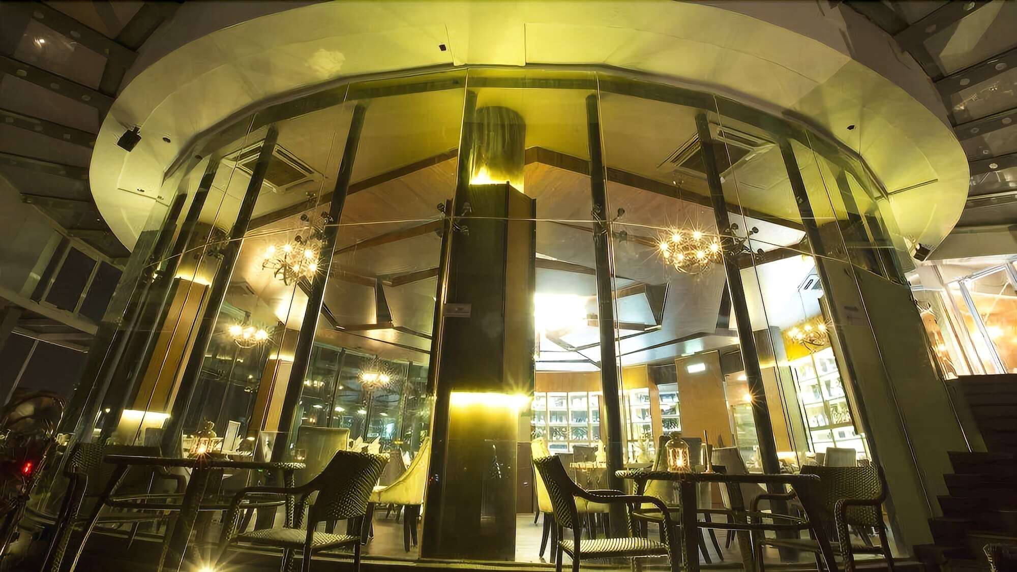 Upper View Regalia Hotel Куала Лумпур Екстериор снимка